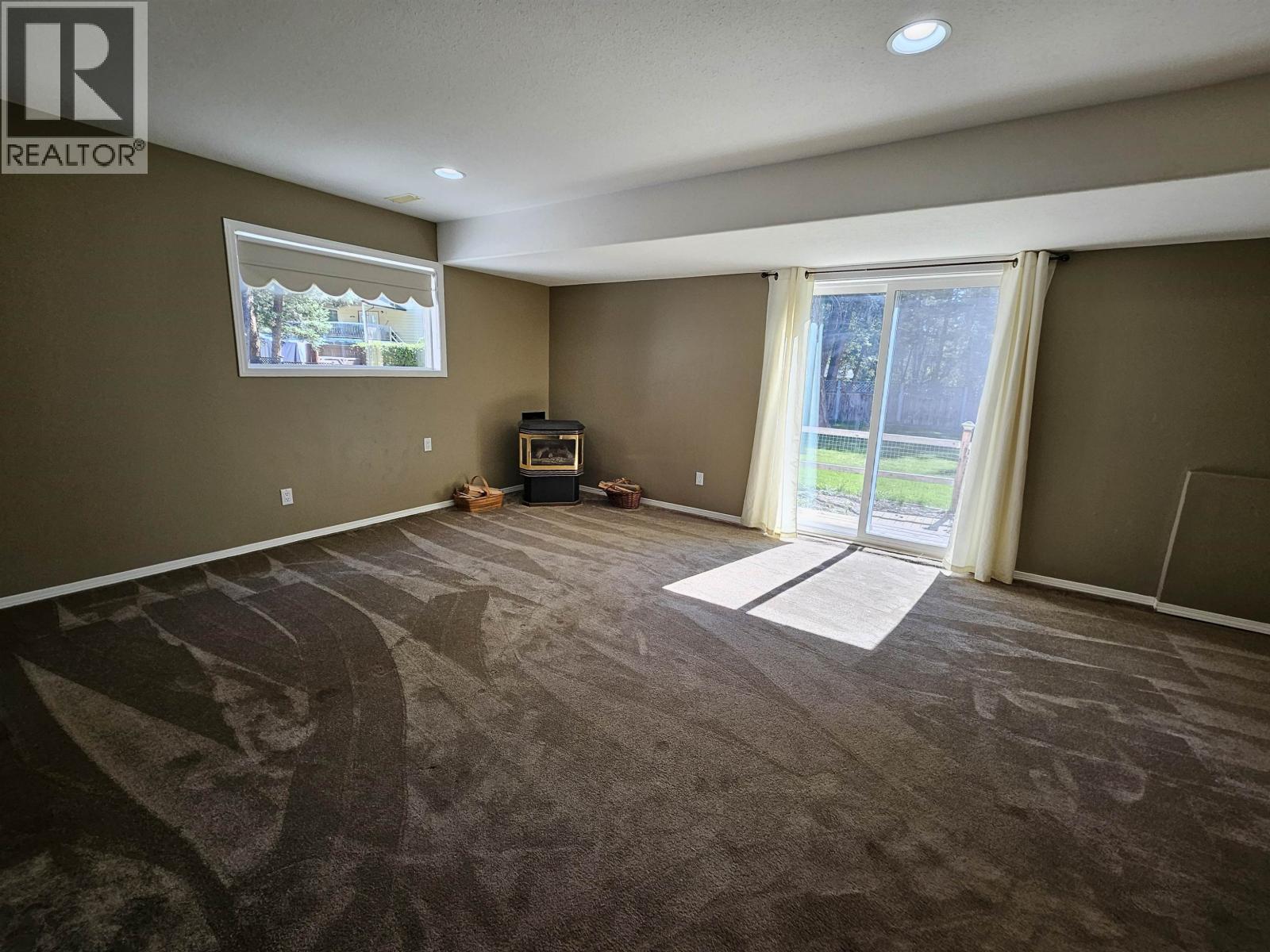 4887 Meesquono Trail, 108 Mile Ranch, BC - Indoor Photo Showing Other Room