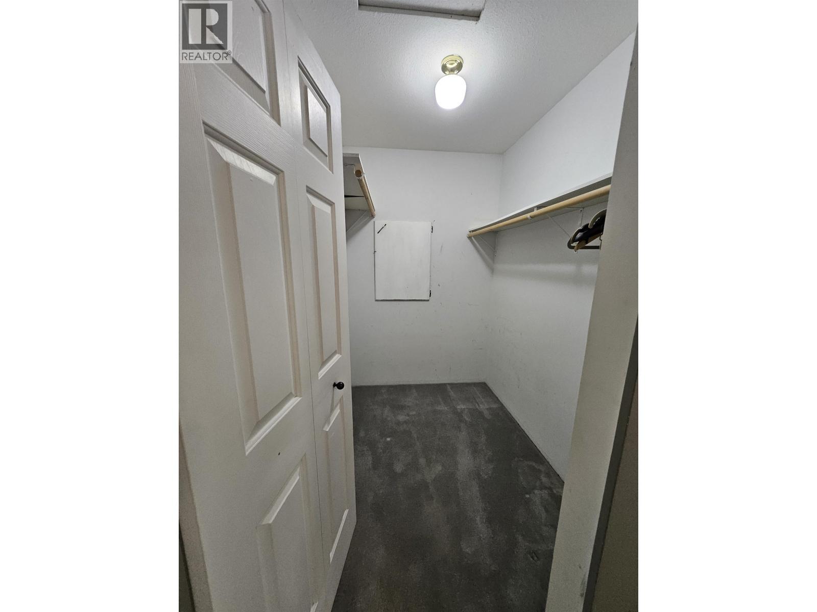 4887 Meesquono Trail, 108 Mile Ranch, BC - Indoor