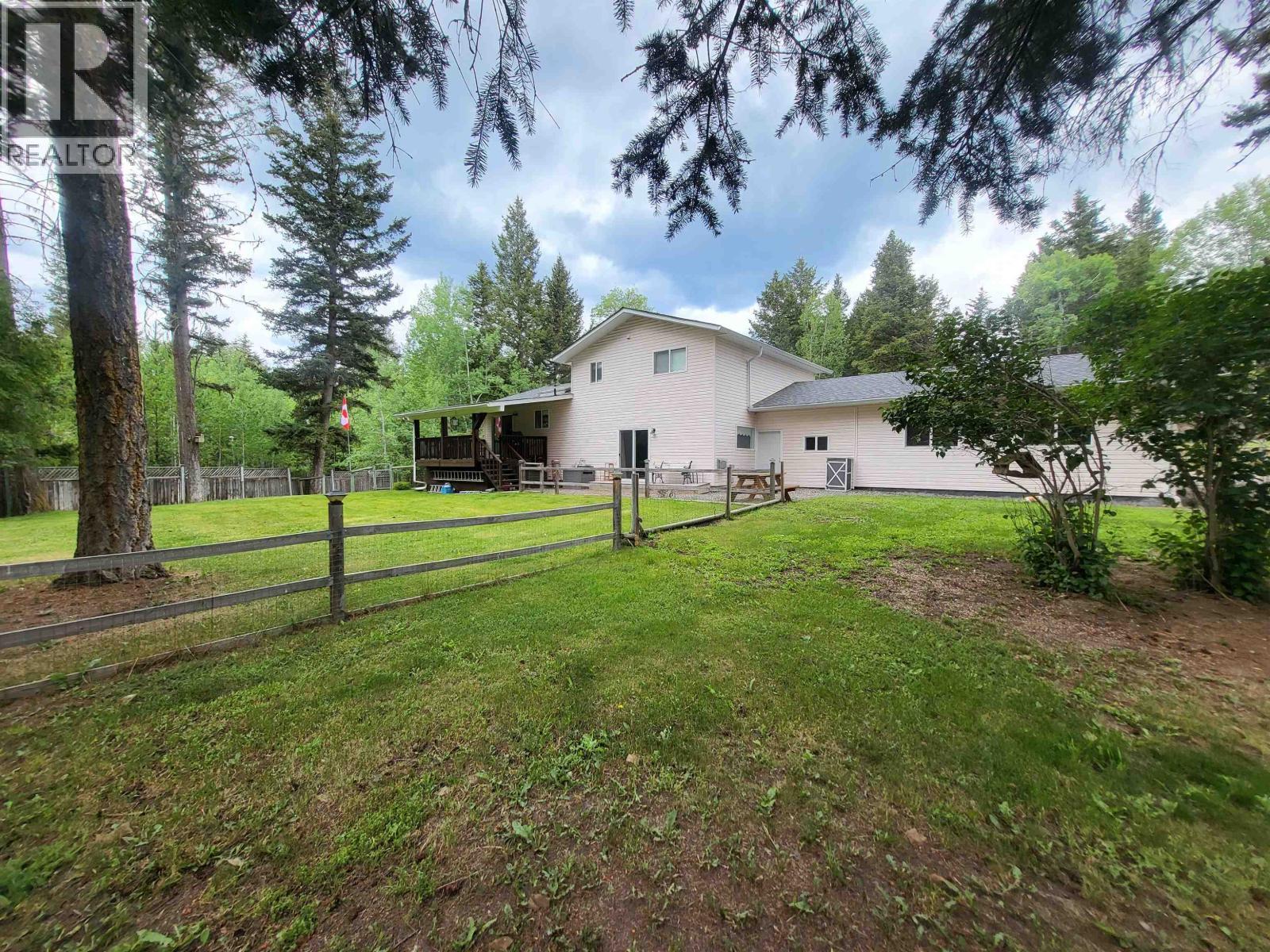 4887 Meesquono Trail, 108 Mile Ranch, BC - Outdoor
