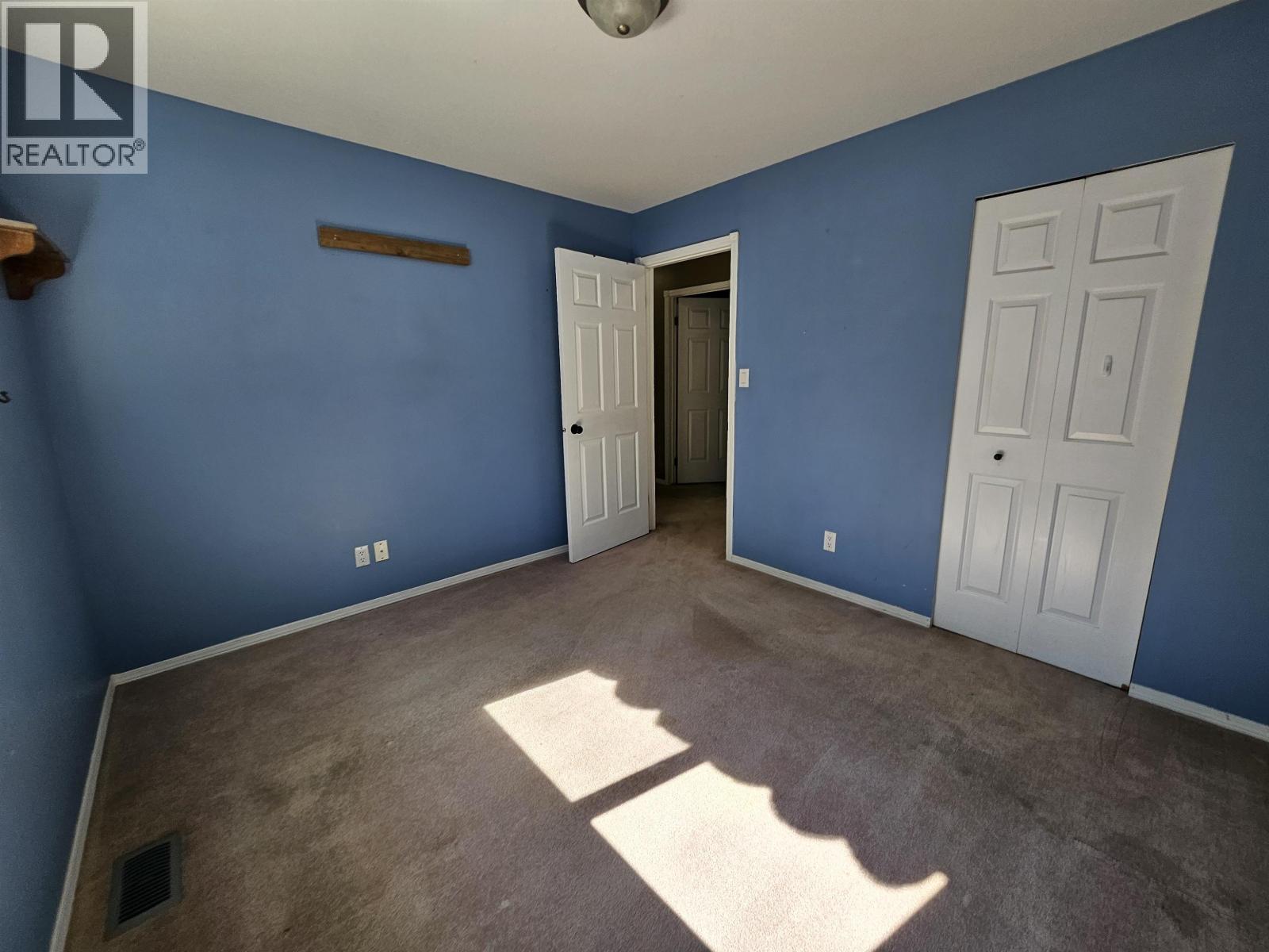 4887 Meesquono Trail, 108 Mile Ranch, BC - Indoor Photo Showing Other Room