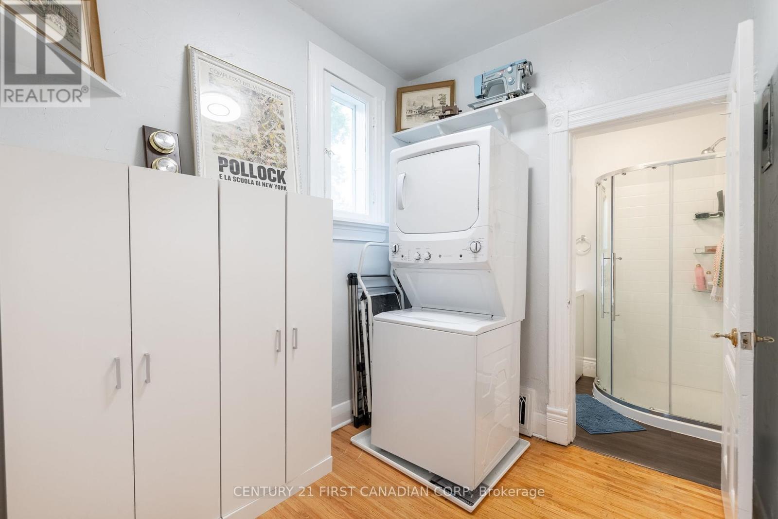 578 Waterloo Street, London East (East F), ON - Indoor Photo Showing Laundry Room