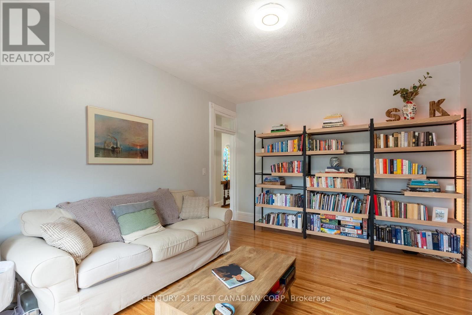 578 Waterloo Street, London East (East F), ON - Indoor Photo Showing Living Room