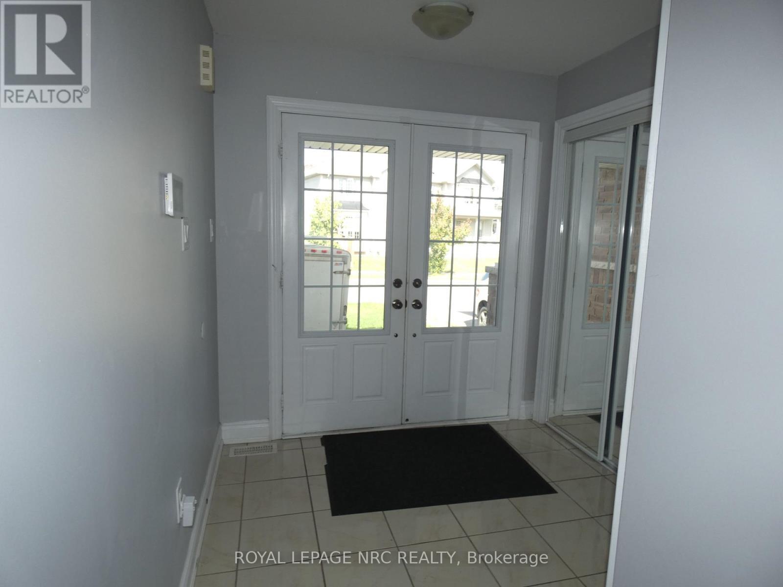 7857 Sassafras Trail, Niagara Falls (Brown), ON - Indoor Photo Showing Other Room