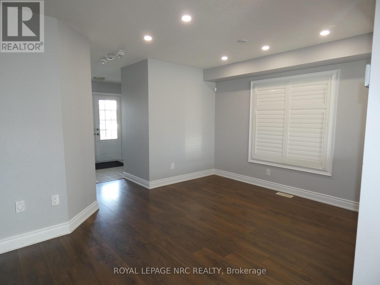 7857 Sassafras Trail, Niagara Falls (Brown), ON - Indoor Photo Showing Other Room