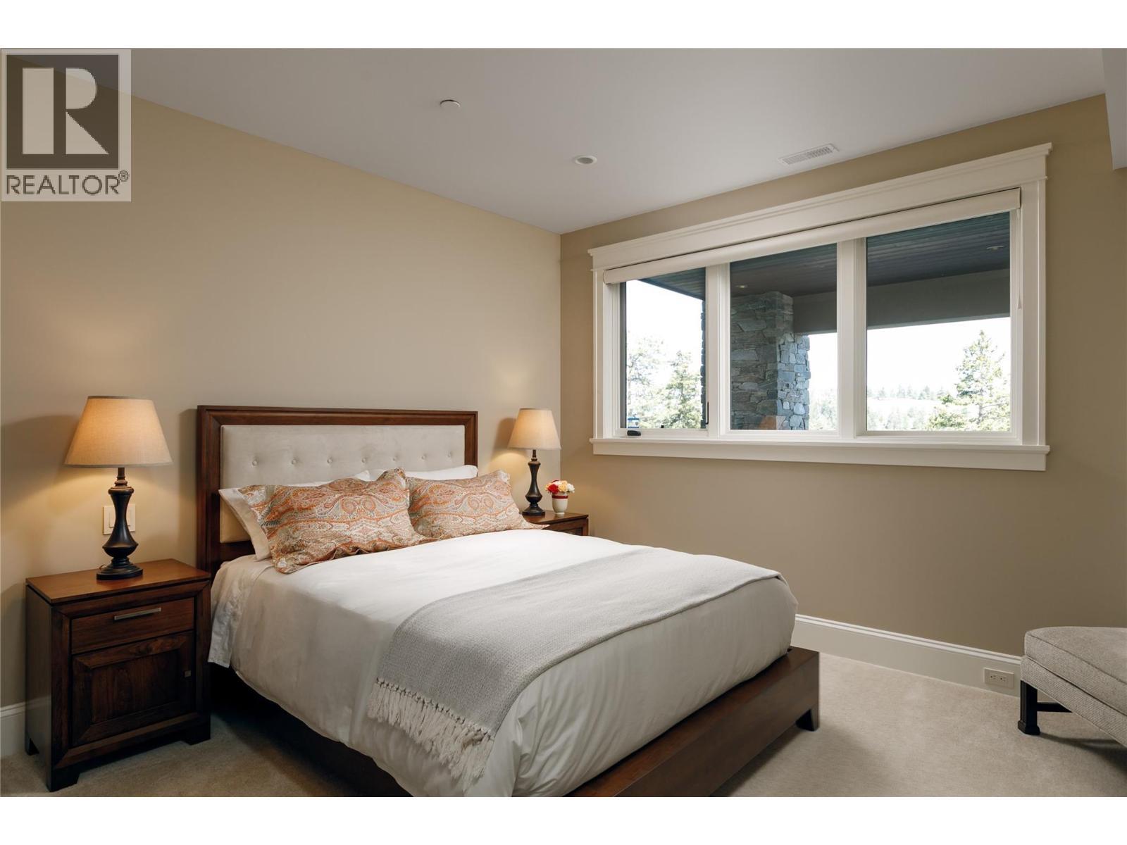 622 Jigger Place, Vernon, BC - Indoor Photo Showing Bedroom