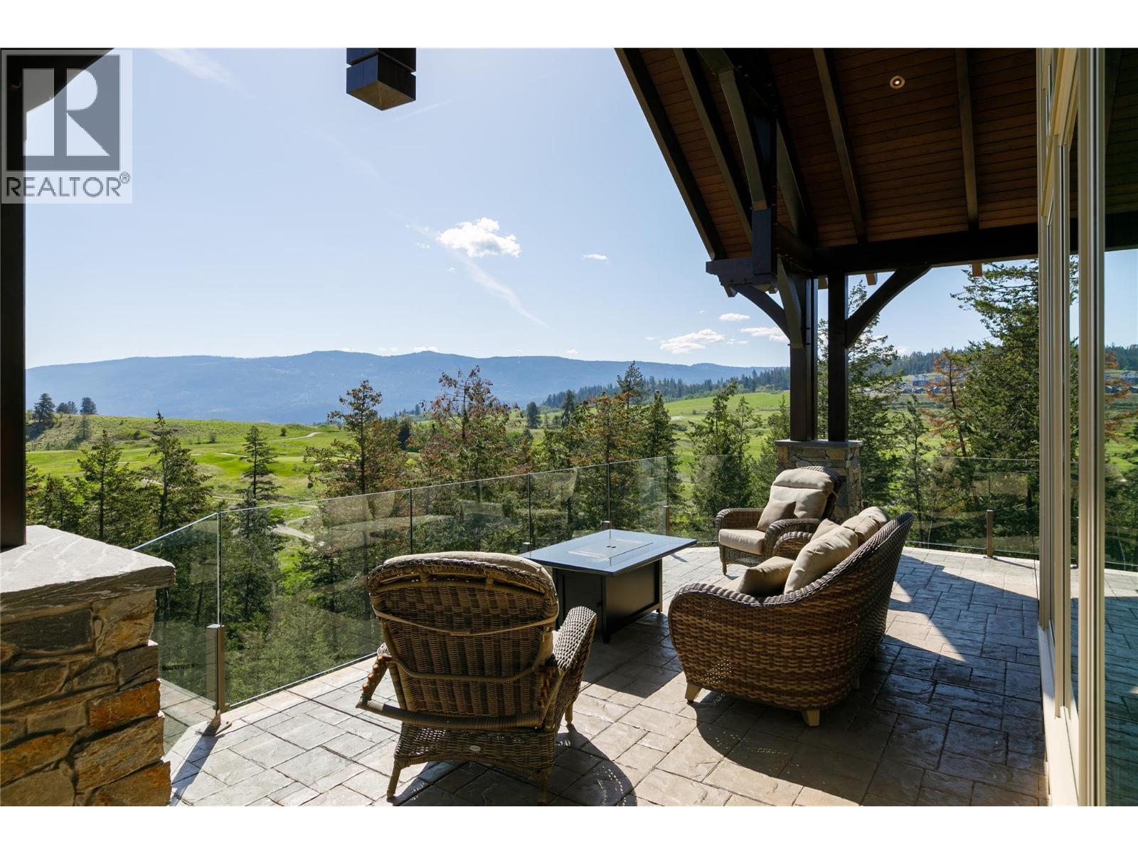 622 Jigger Place, Vernon, BC - Outdoor With Exterior