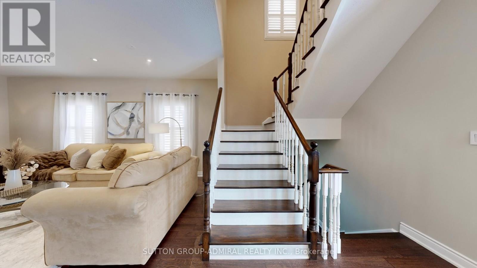 222 Hollywood Hill Circle, Vaughan, ON - Indoor