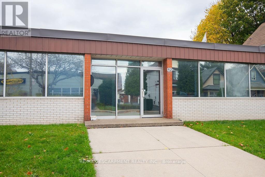 42 Niagara Street, Hamilton, ON