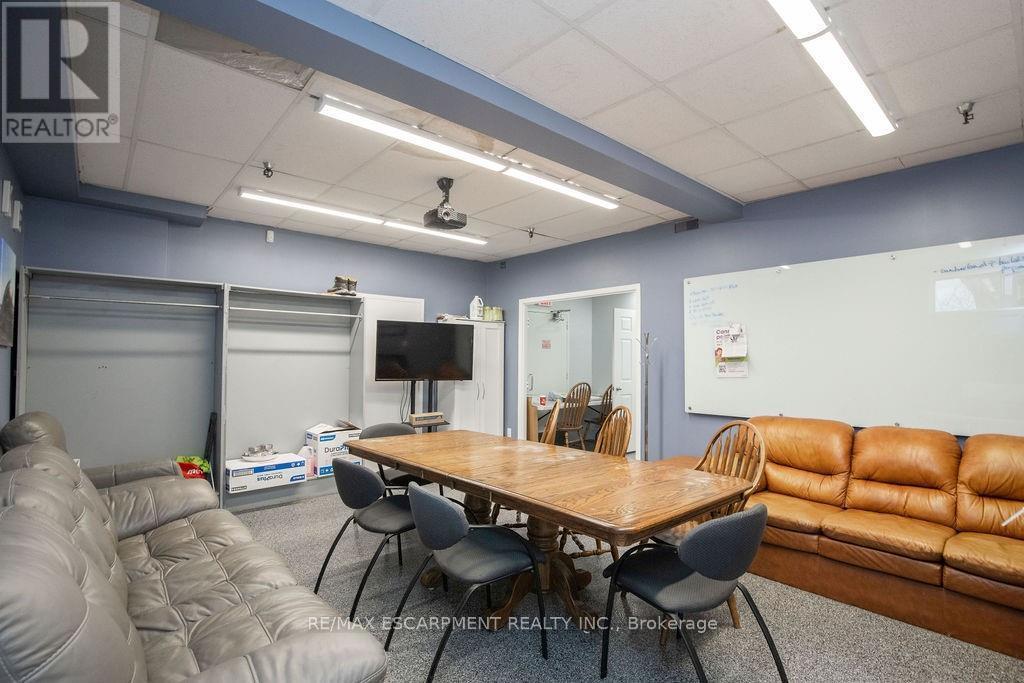 42 Niagara Street, Hamilton, ON