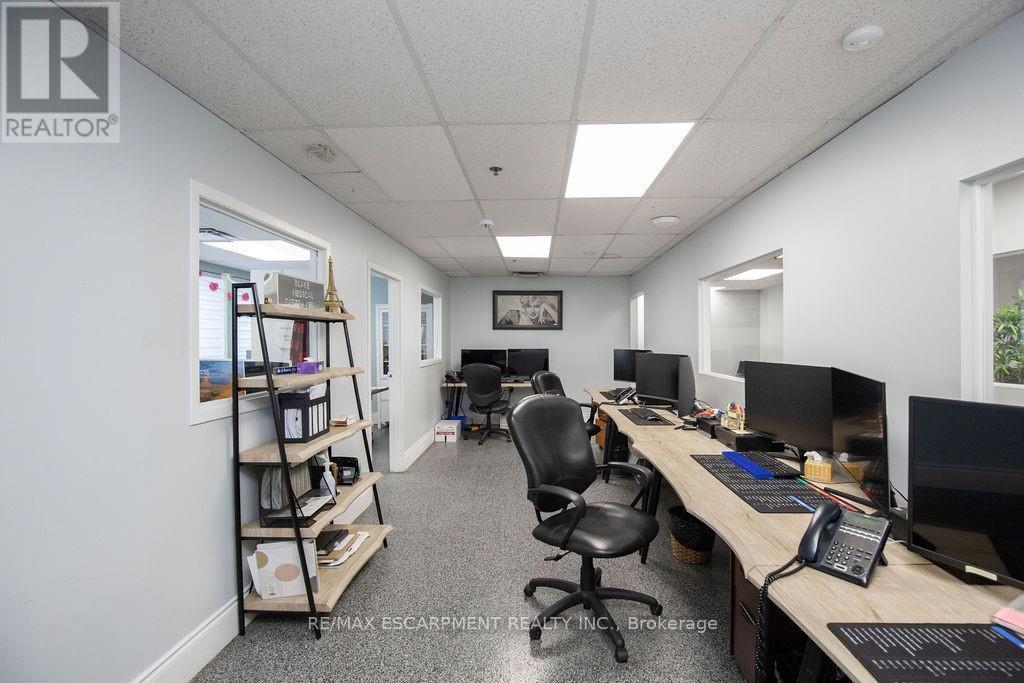 42 Niagara Street, Hamilton, ON