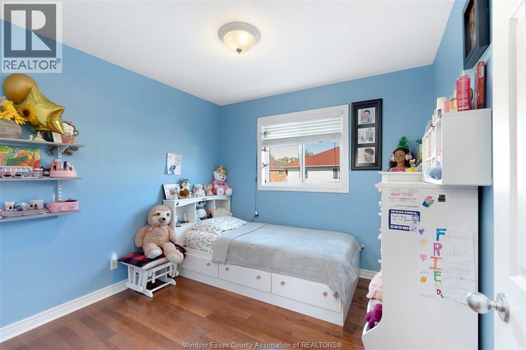 4530 Sassafras, Windsor, ON - Indoor Photo Showing Bedroom