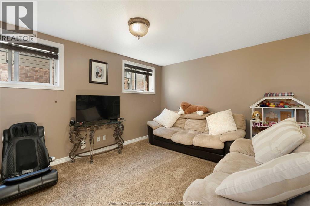 4530 Sassafras, Windsor, ON - Indoor