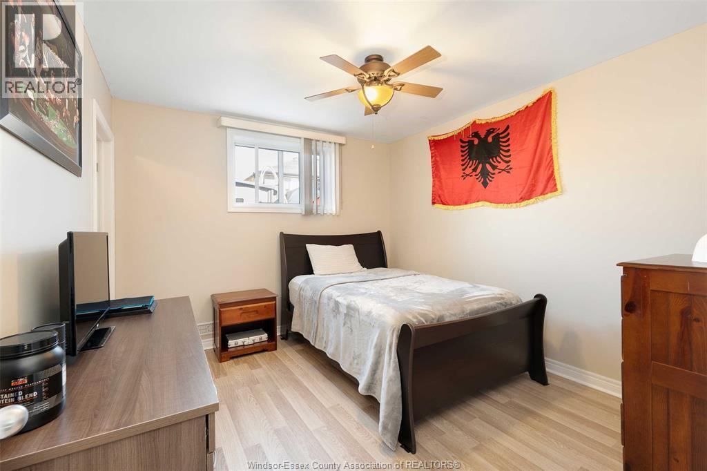 4530 Sassafras, Windsor, ON - Indoor Photo Showing Bedroom