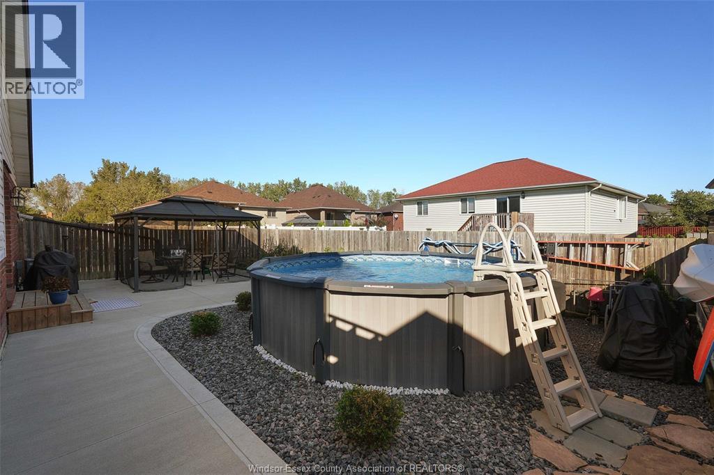 4530 Sassafras, Windsor, ON - Outdoor With Exterior