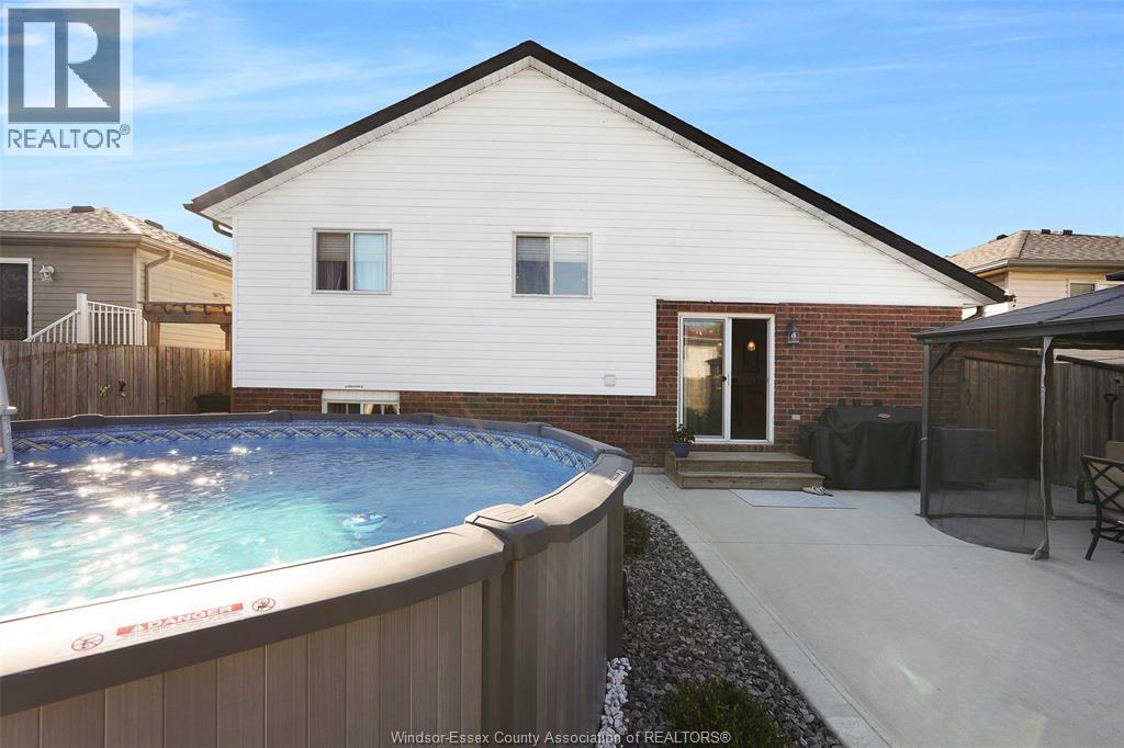 4530 Sassafras, Windsor, ON - Outdoor With Exterior