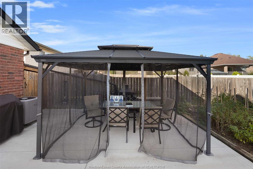 4530 Sassafras, Windsor, ON - Outdoor With Deck Patio Veranda With Exterior