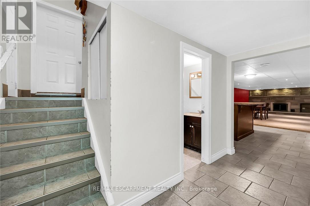 180 West Side Road, Port Colborne, ON - Indoor Photo Showing Other Room