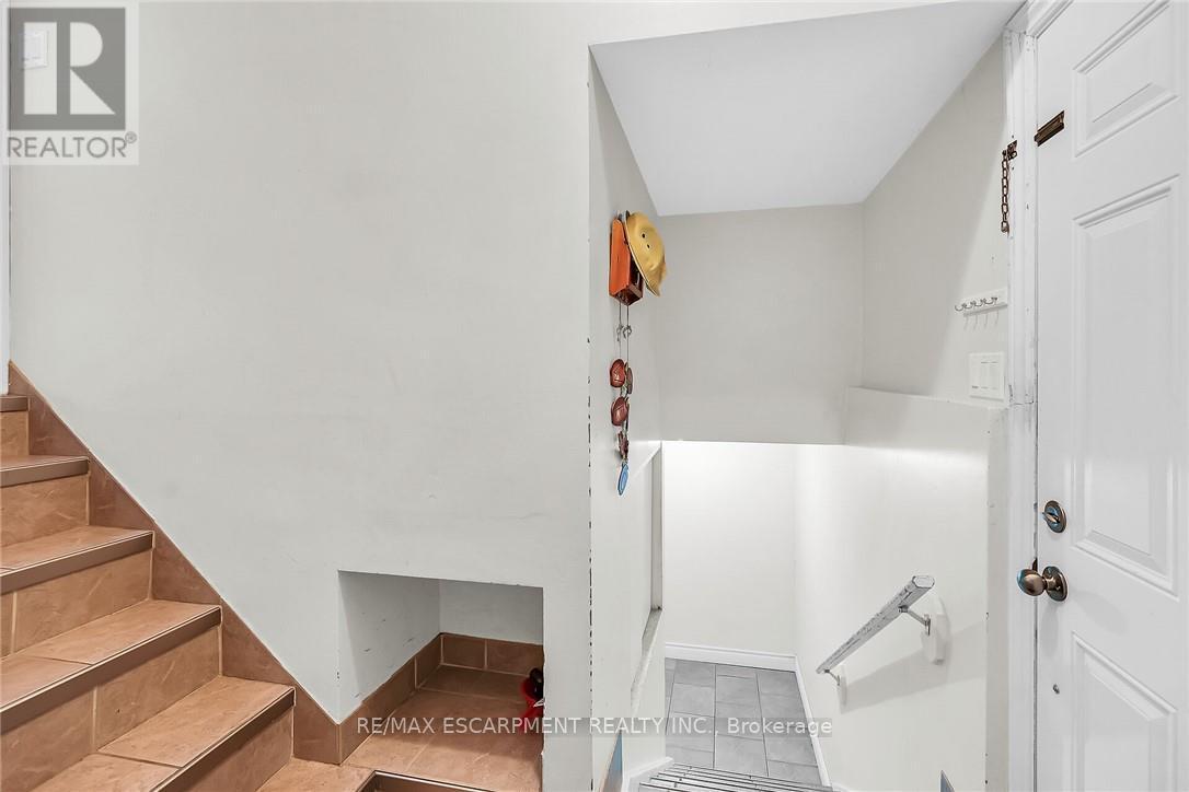 180 West Side Road, Port Colborne, ON - Indoor Photo Showing Other Room