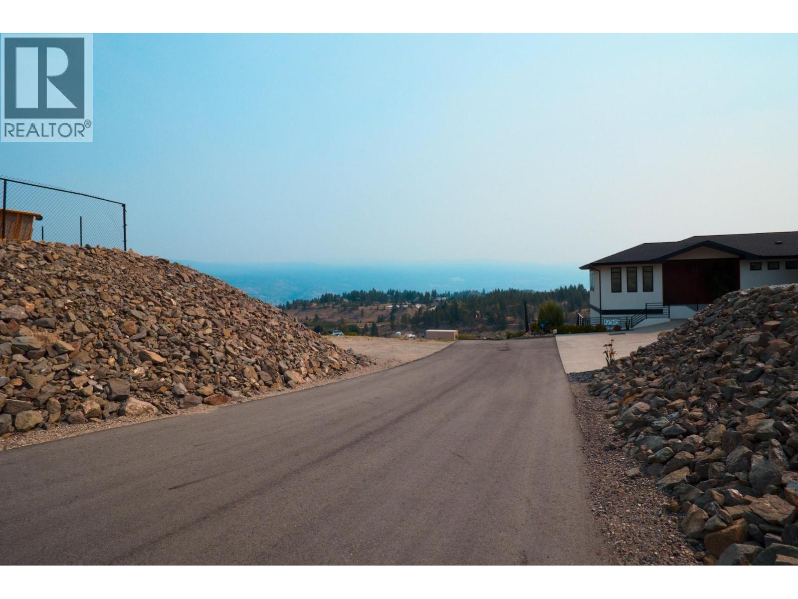 17523 Sanborn Street, Summerland, BC - Outdoor With View