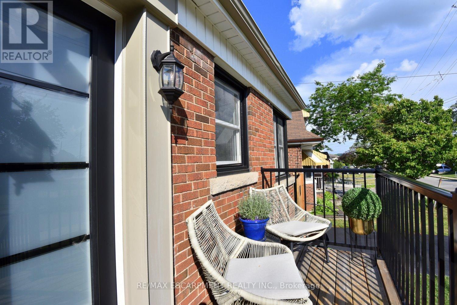 45 Dunkirk Drive, Hamilton, ON - Outdoor With Exterior