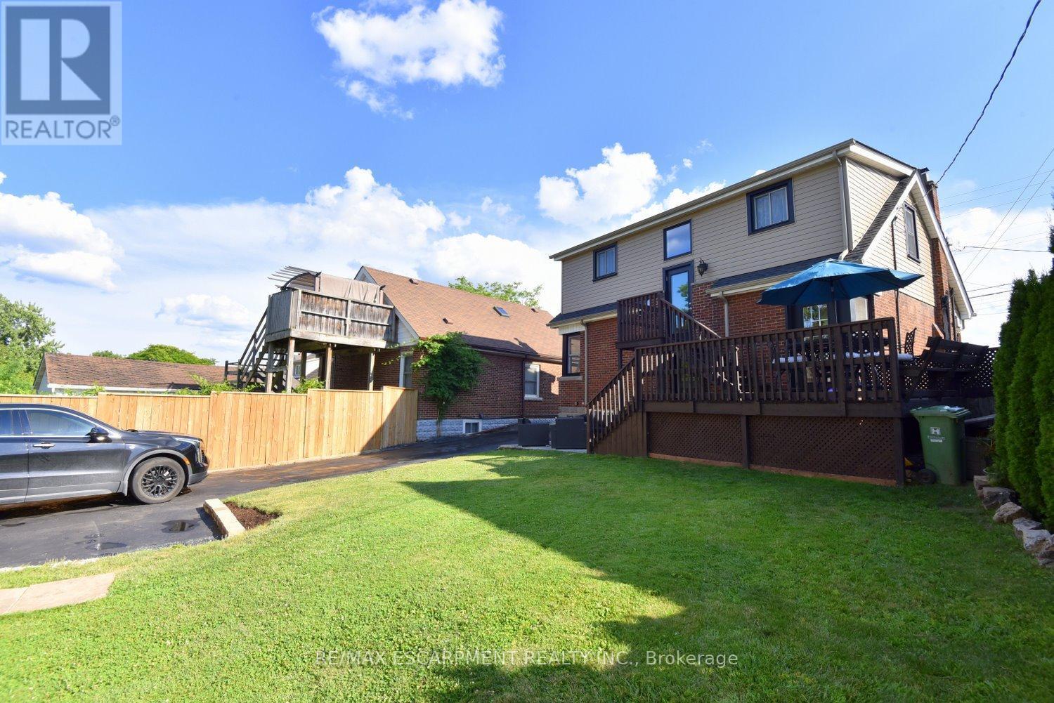 45 Dunkirk Drive, Hamilton, ON - Outdoor