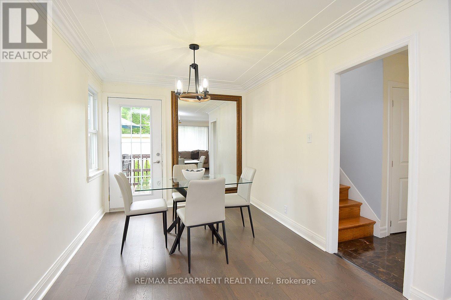 45 Dunkirk Drive, Hamilton, ON - Indoor Photo Showing Dining Room