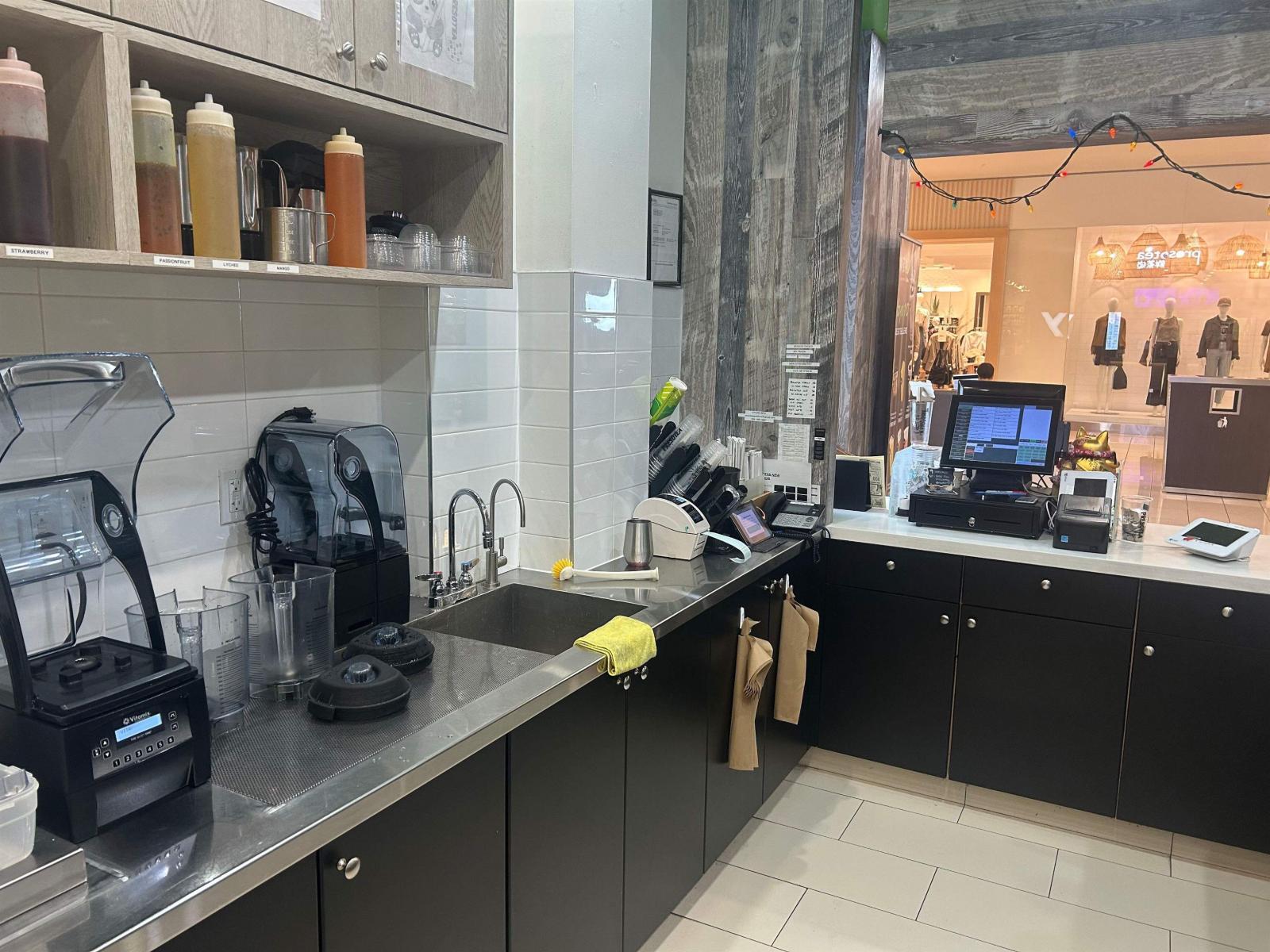 1046 10355 152 Street, Surrey, BC