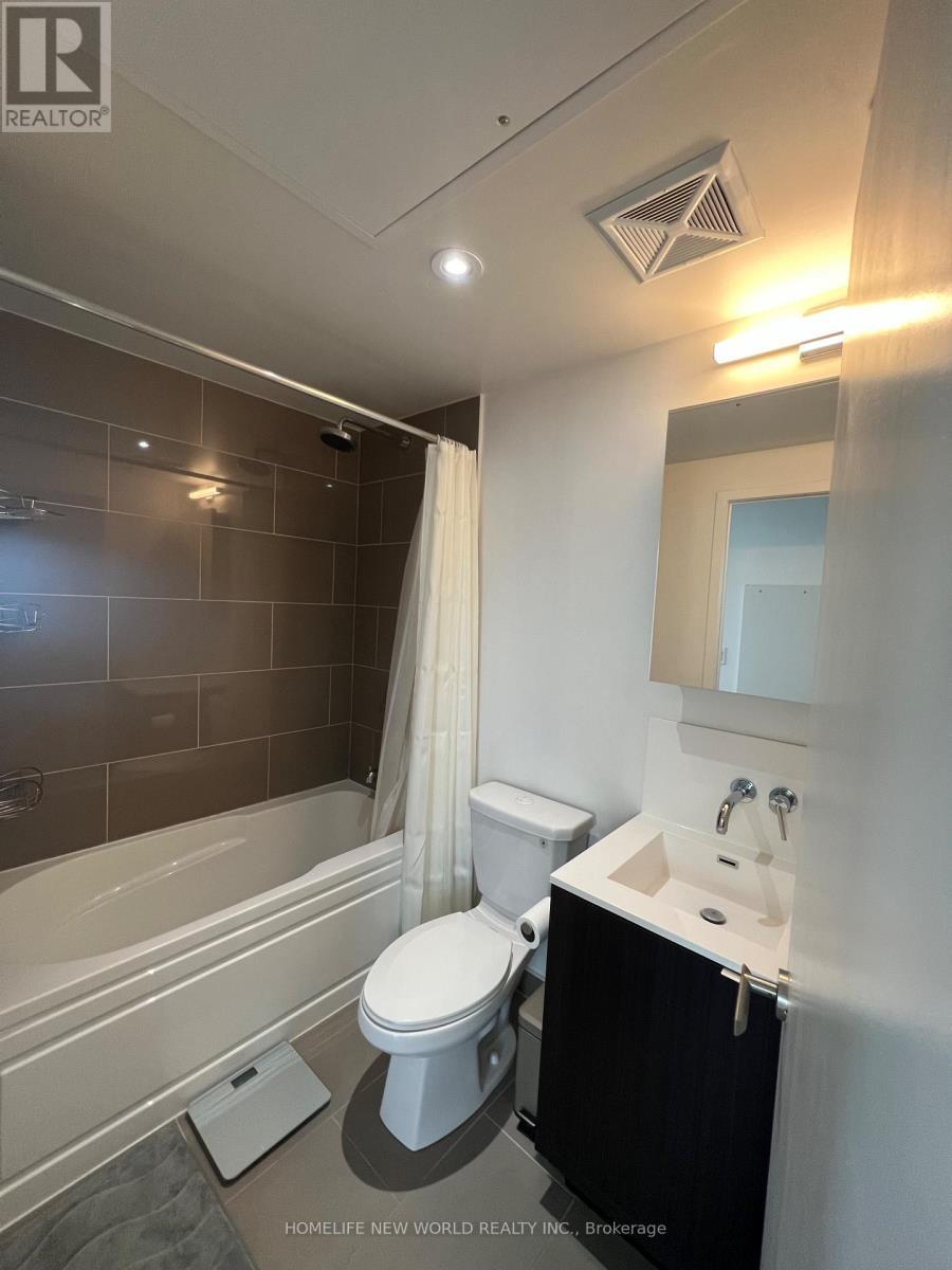 3707 - 88 Harbour Street, Toronto, ON - Indoor Photo Showing Bathroom
