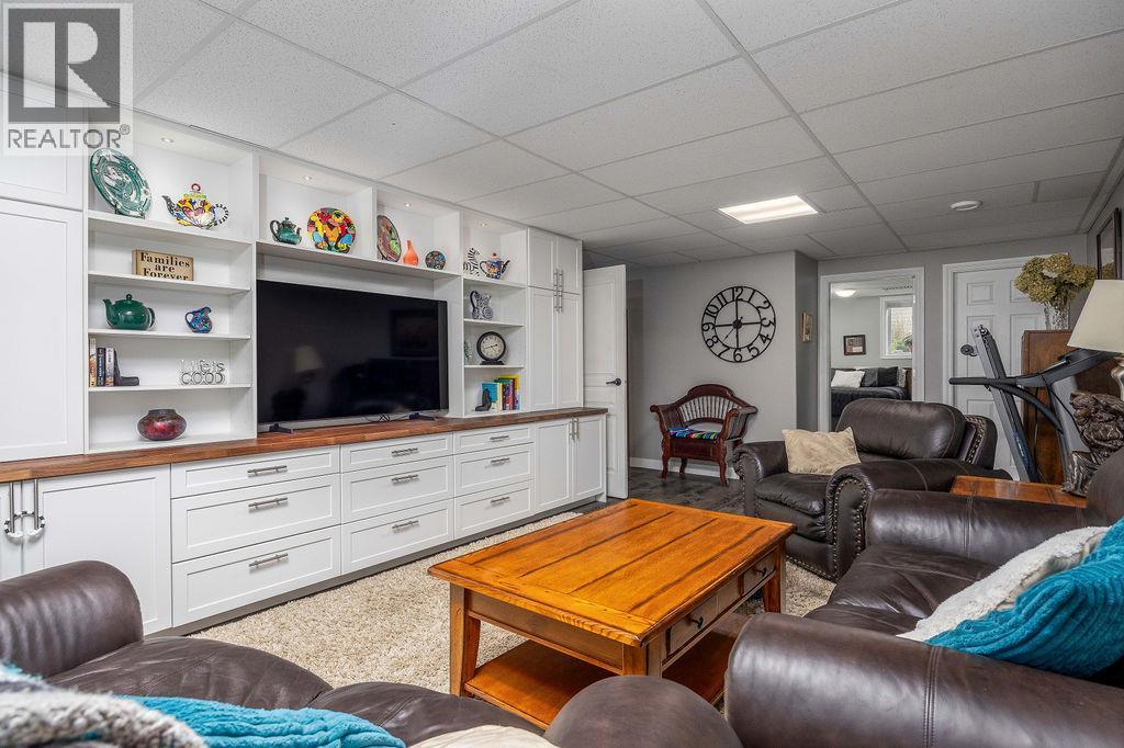 353 Gunter-Ellison Road, Enderby, BC - Indoor