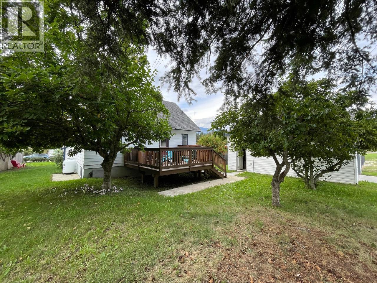 1526 Eastman Avenue, Riondel, BC - Outdoor