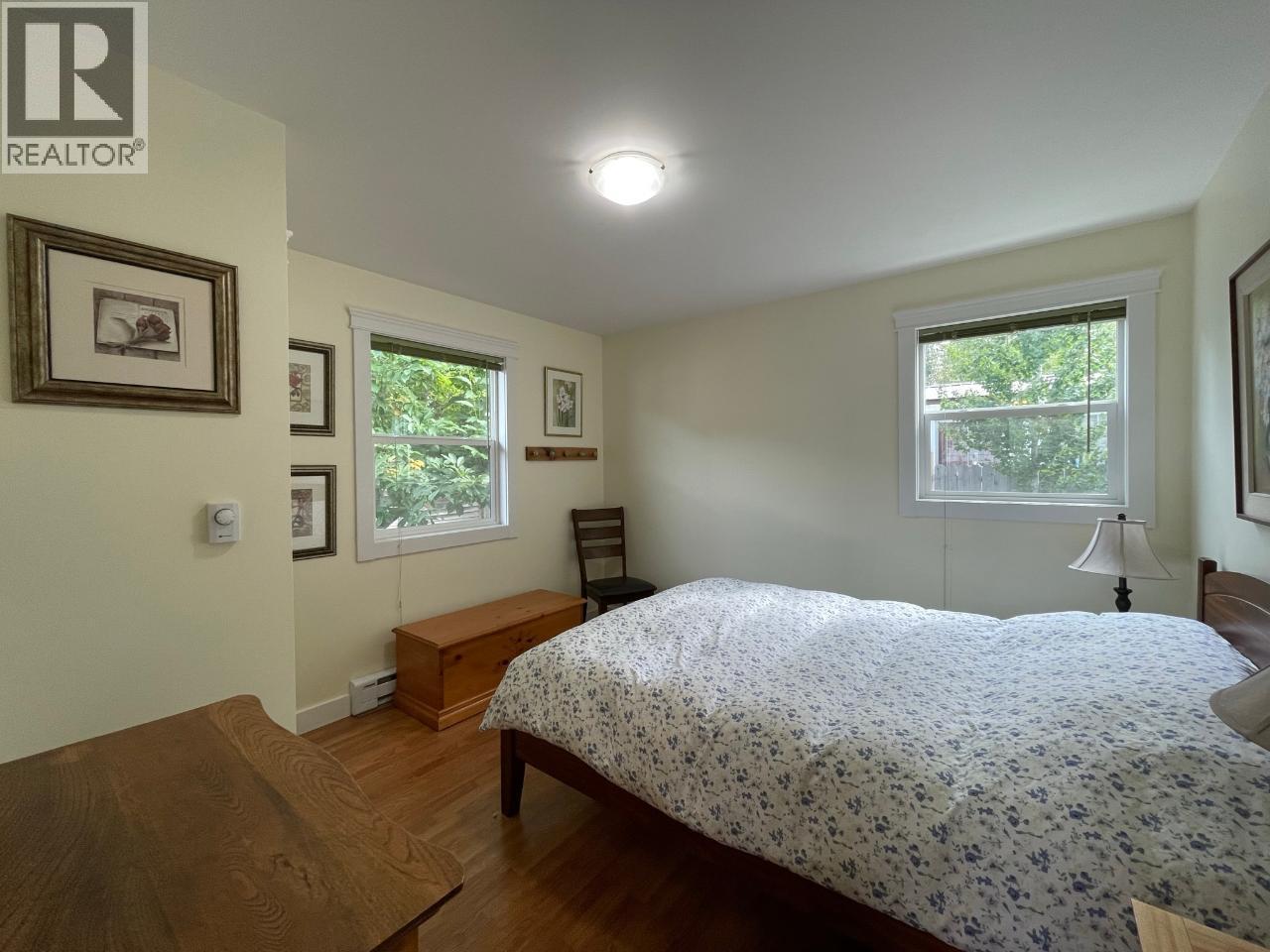 1526 Eastman Avenue, Riondel, BC - Indoor Photo Showing Bedroom