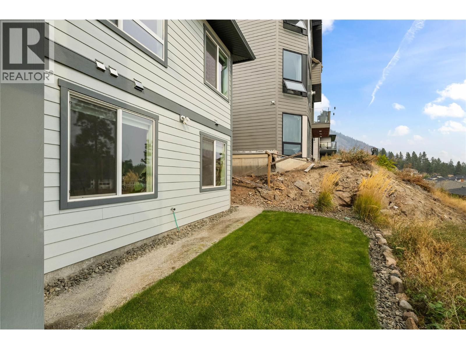 2573 Crown Crest Drive, West Kelowna, BC - Outdoor With Exterior