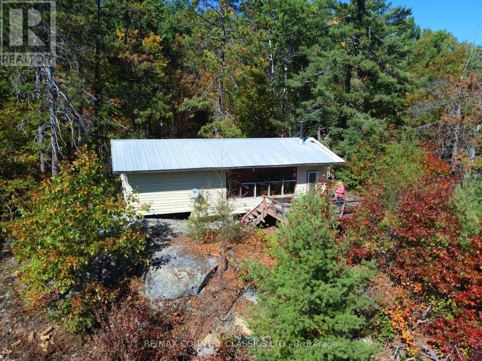 738 Dam Lake Road, Madawaska Valley, ON - Outdoor