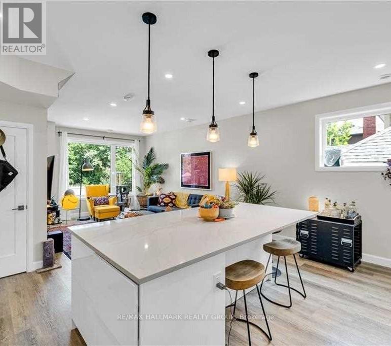 B1 - 359 Whitby Avenue, Ottawa, ON - Indoor Photo Showing Kitchen