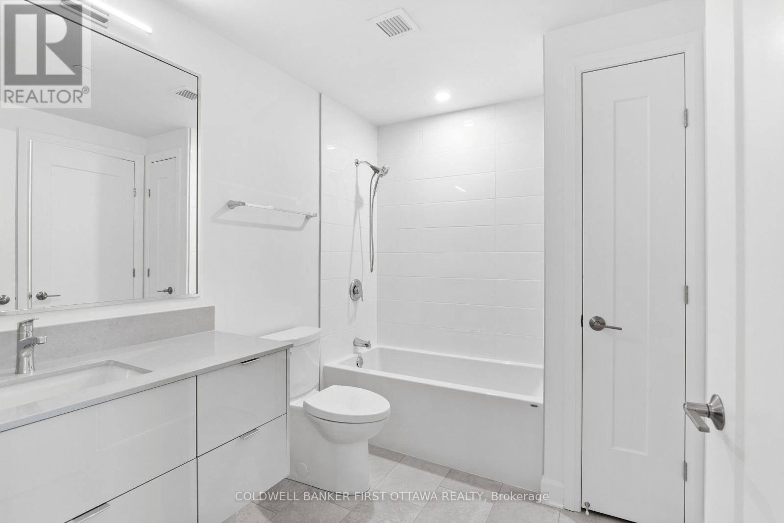 410 - 115 Echo Drive, Ottawa, ON - Indoor Photo Showing Bathroom