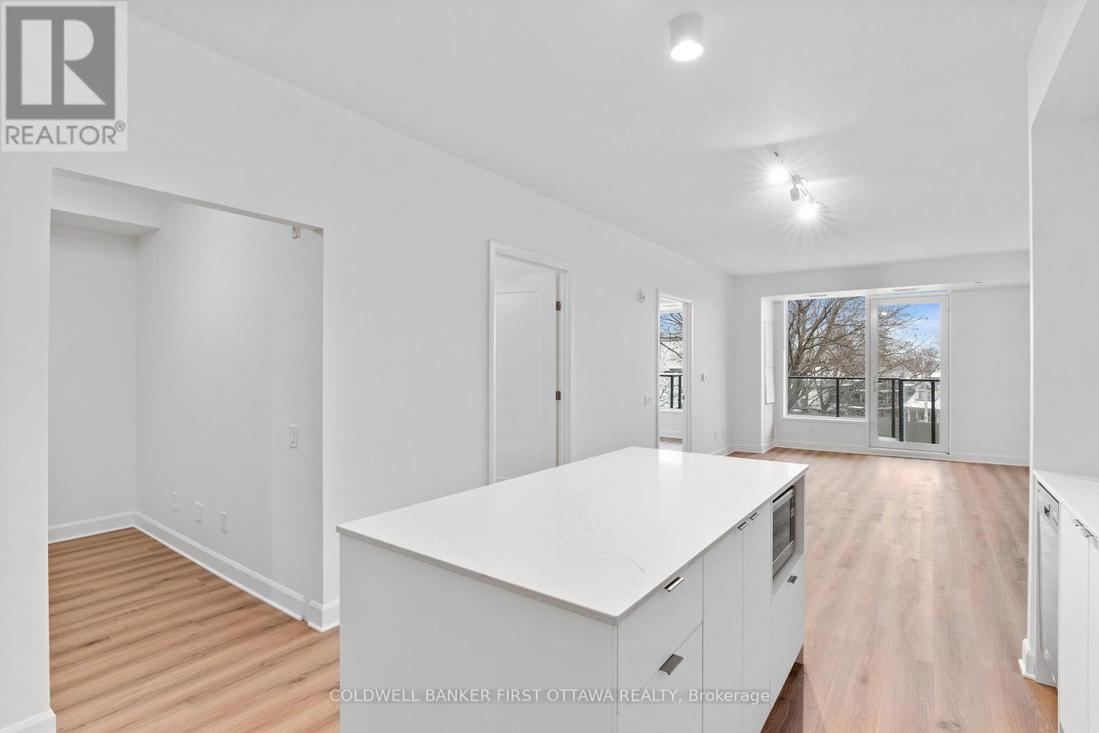 410 - 115 Echo Drive, Ottawa, ON - Indoor