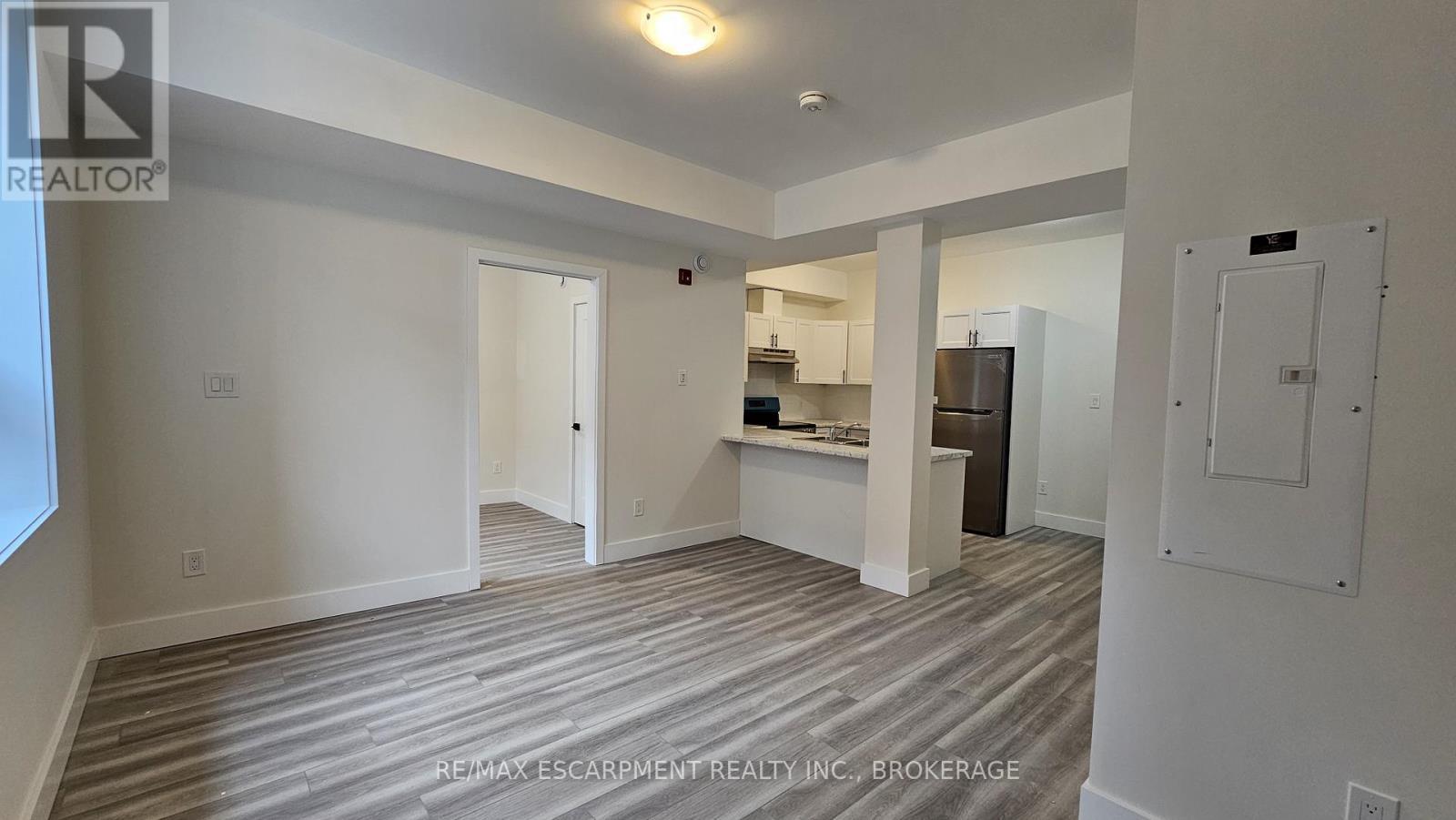 363 Front Street, Belleville (Belleville Ward), ON - Indoor