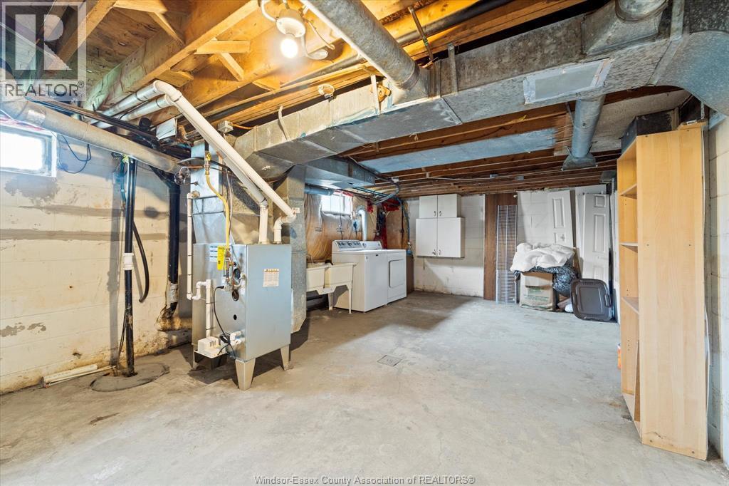 773 Assumption, Windsor, ON - Indoor Photo Showing Basement