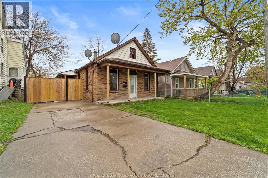 773 Assumption, Windsor, ON - Outdoor