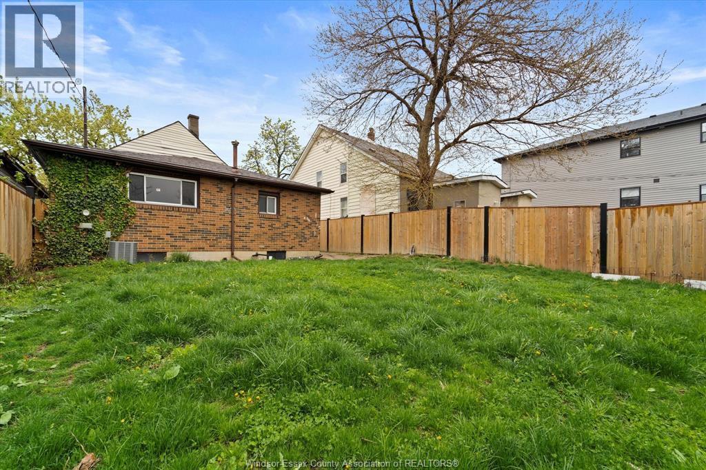 773 Assumption, Windsor, ON - Outdoor