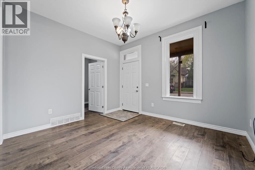 773 Assumption, Windsor, ON - Indoor Photo Showing Other Room