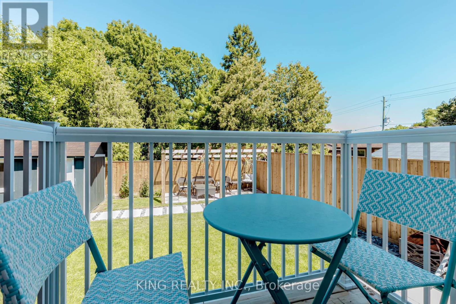 28 Ainslie Avenue, Hamilton, ON - Outdoor With Deck Patio Veranda