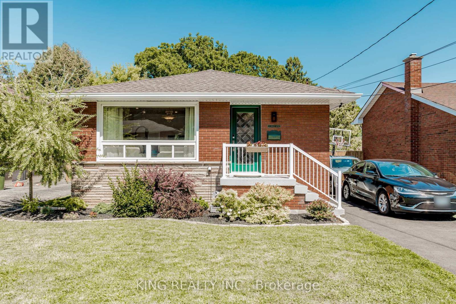 28 Ainslie Avenue, Hamilton, ON - Outdoor
