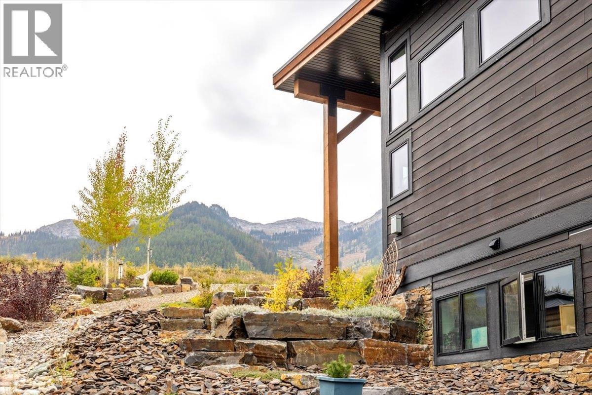 5416 Resort Drive, Fernie, BC - Outdoor