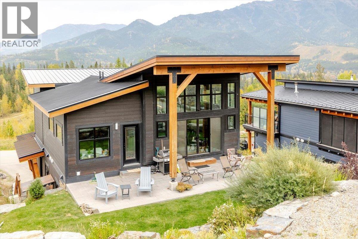 5416 Resort Drive, Fernie, BC - Outdoor