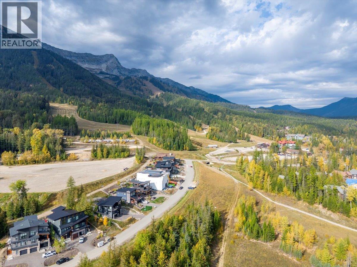 5416 Resort Drive, Fernie, BC - Outdoor With View