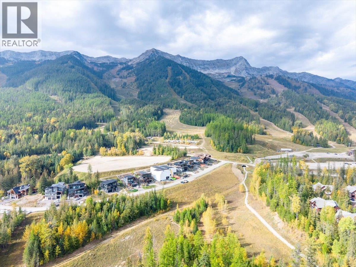 5416 Resort Drive, Fernie, BC - Outdoor With View