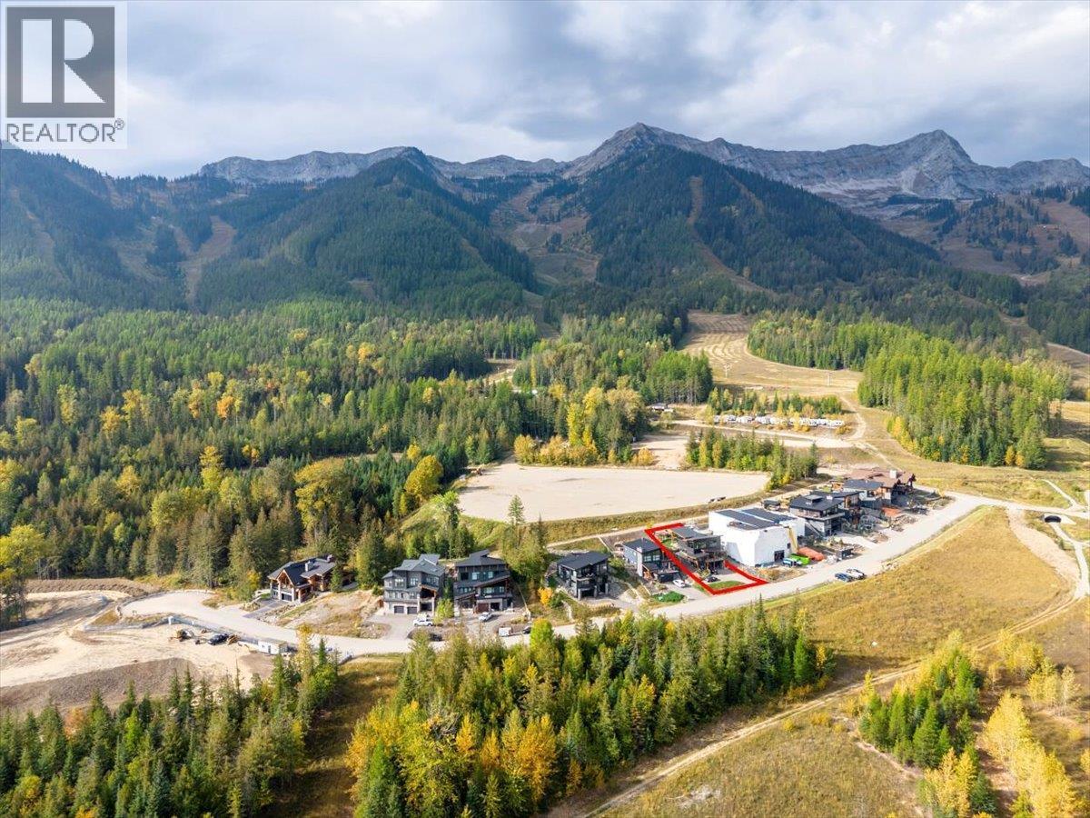 5416 Resort Drive, Fernie, BC - Outdoor With View