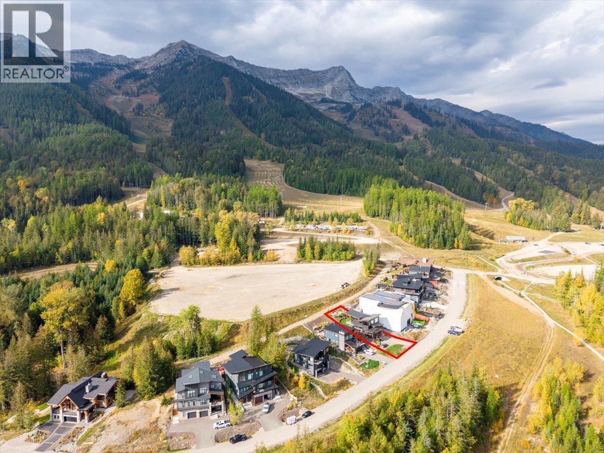 5416 Resort Drive, Fernie, BC - Outdoor With View