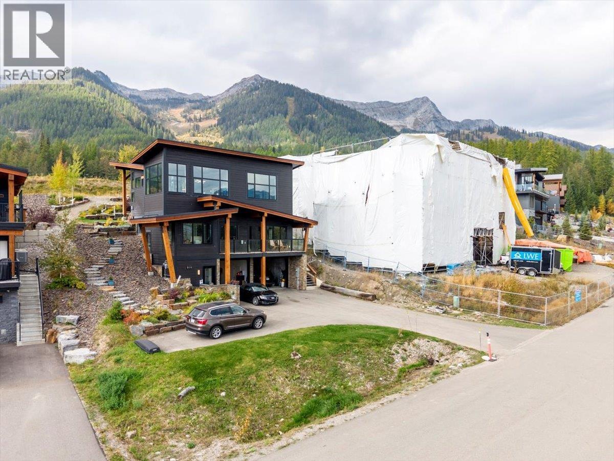 5416 Resort Drive, Fernie, BC - Outdoor With View